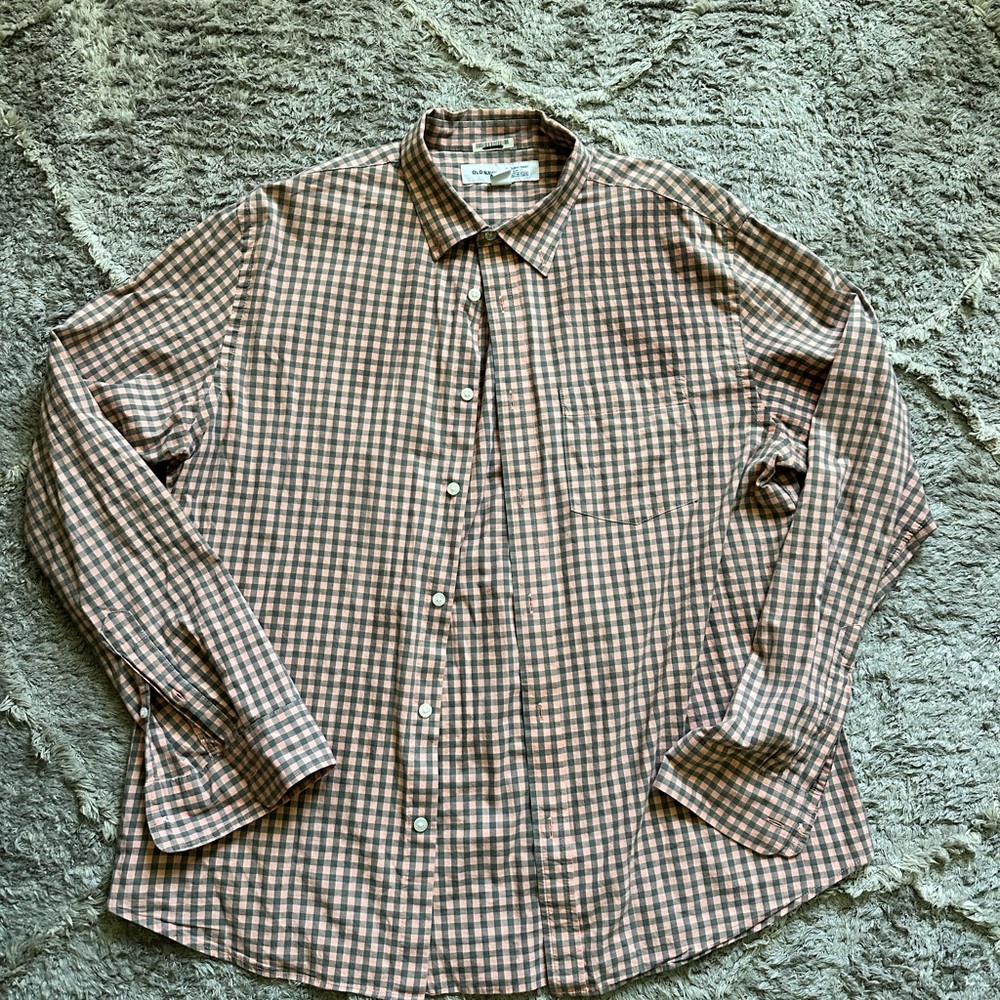 Men's Brown Checkered Shirt. Clear out sale‼️